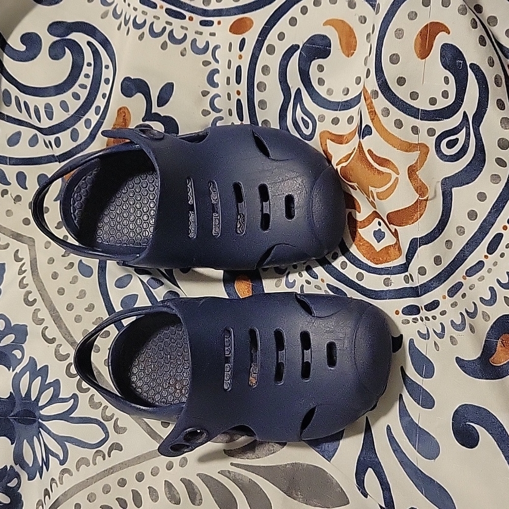 Kids sandal blue lightly used